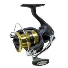 Shimano FX2000FCC clam spinning reel closeup highlights rugged build for smooth casting.