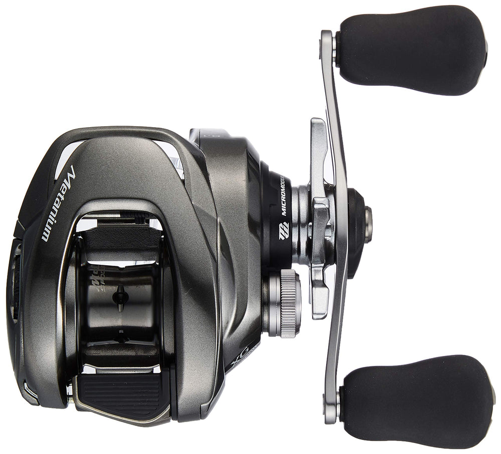 Shimano Metanium XG Right reel spool close-up for smooth line winding.