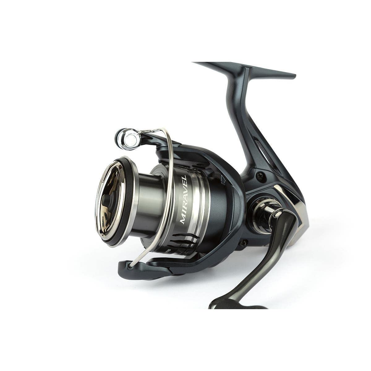 SHIMANO MIRAVEL MIRC3000HG HAGANE gear macro shot emphasizing durable, solid gearing.