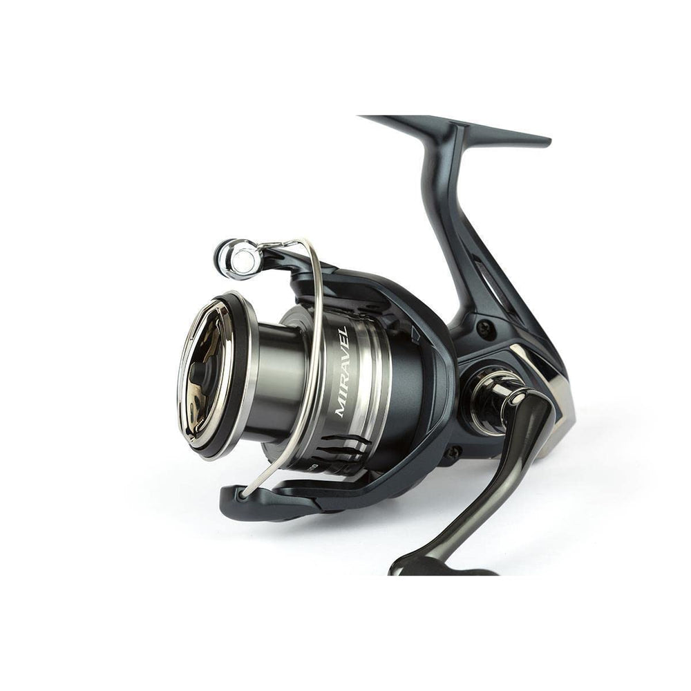 SHIMANO MIRAVEL MIRC3000HG HAGANE gear macro shot emphasizing durable, solid gearing.