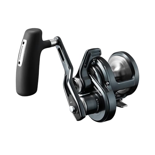 Shimano Ocea JIGGER LD reel in hand emphasizing palm-friendly S-Compact design and line control.