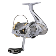 Drag adjustment dial on Shimano Sedona FJ enables fine-tuned control.