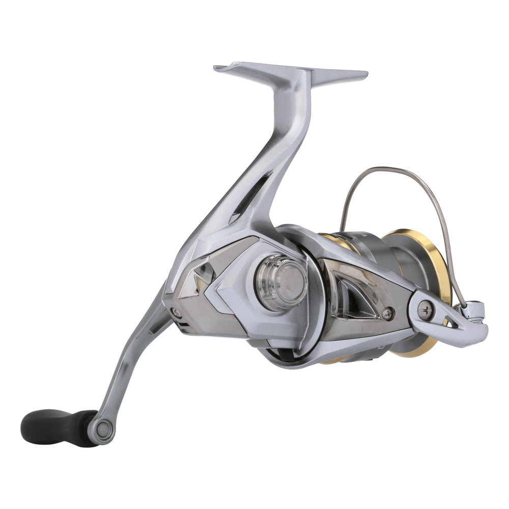 Reel in use with Sedona SE2500HGFJC ideal for freshwater lakes and rivers.