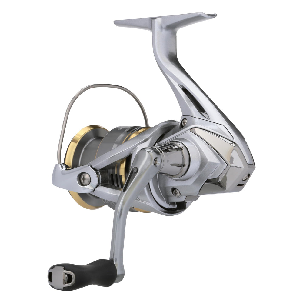 Shimano Sedona SE2500HGFJC line management feature reducing tangles during casts.