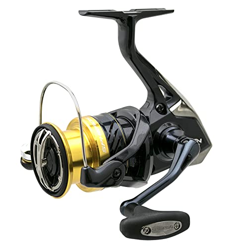 SHIMANO Spheros SW 3000-4000 in-hand use demonstrates versatile inshore offshore performance.