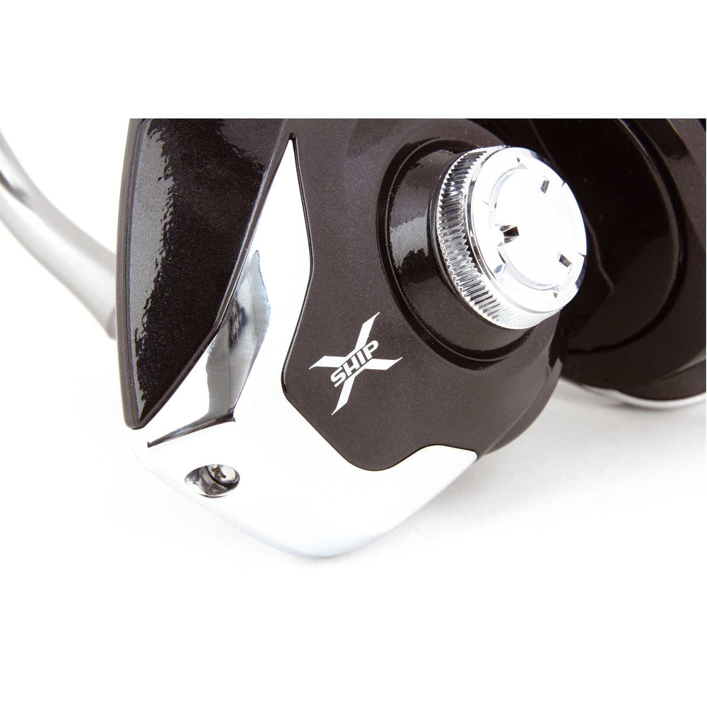 SHIMANO SPHEROS SW 3000-4000 propulsion line management view for cleaner casting.