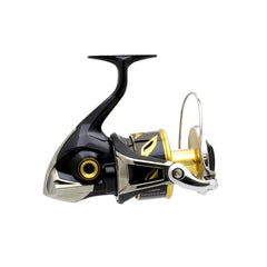 Shimano Stella 4000XG-C IPX8 waterproof body protects against spray.