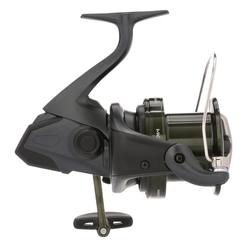 Shimano SPM14000XTD spool-in-motion delivers smoother casting action.
