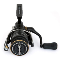 SHIMANO Sustain FJ spool detail highlighting long-stroke design for smooth casting