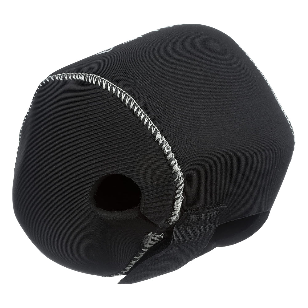 SHIMANO TALICA cover fits 20-25 reels snugly to prevent movement.
