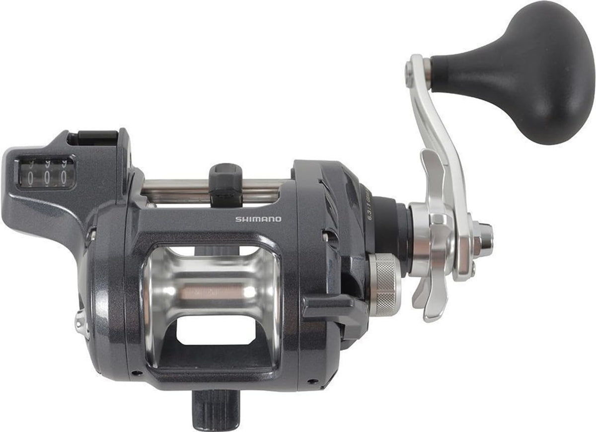 SHIMANO Tekota A 300-400 HAGANE body provides rigid, precise cranking.