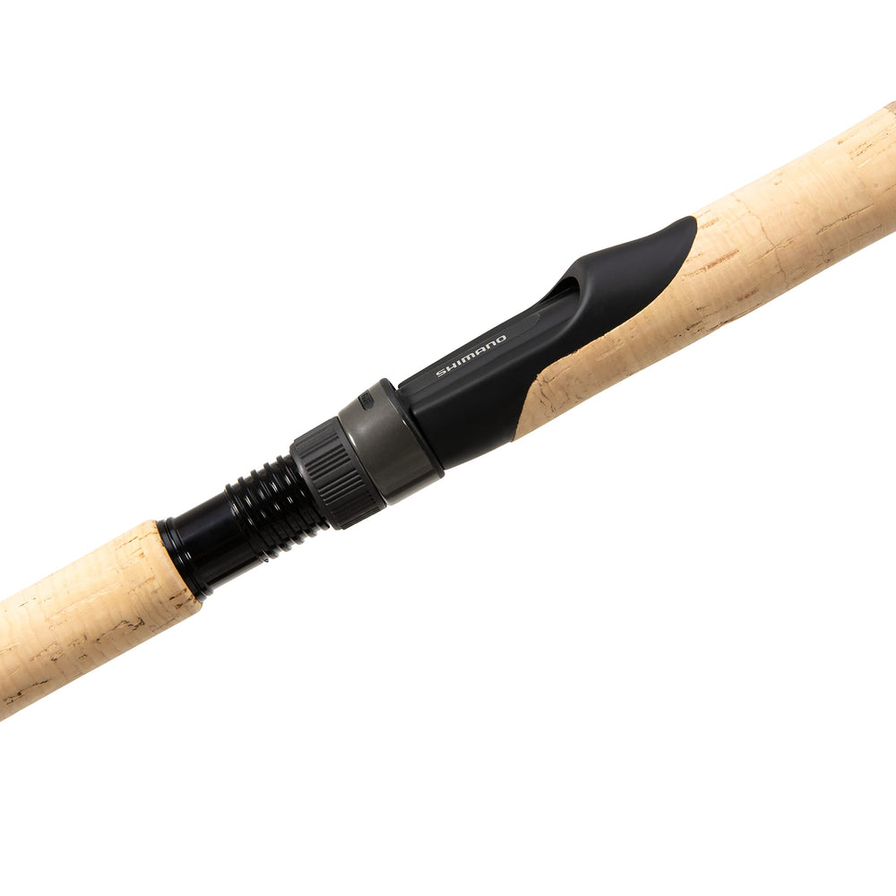 Seaguide guides on SHIMANO Teramar PX SE promote smooth line flow for long casts.