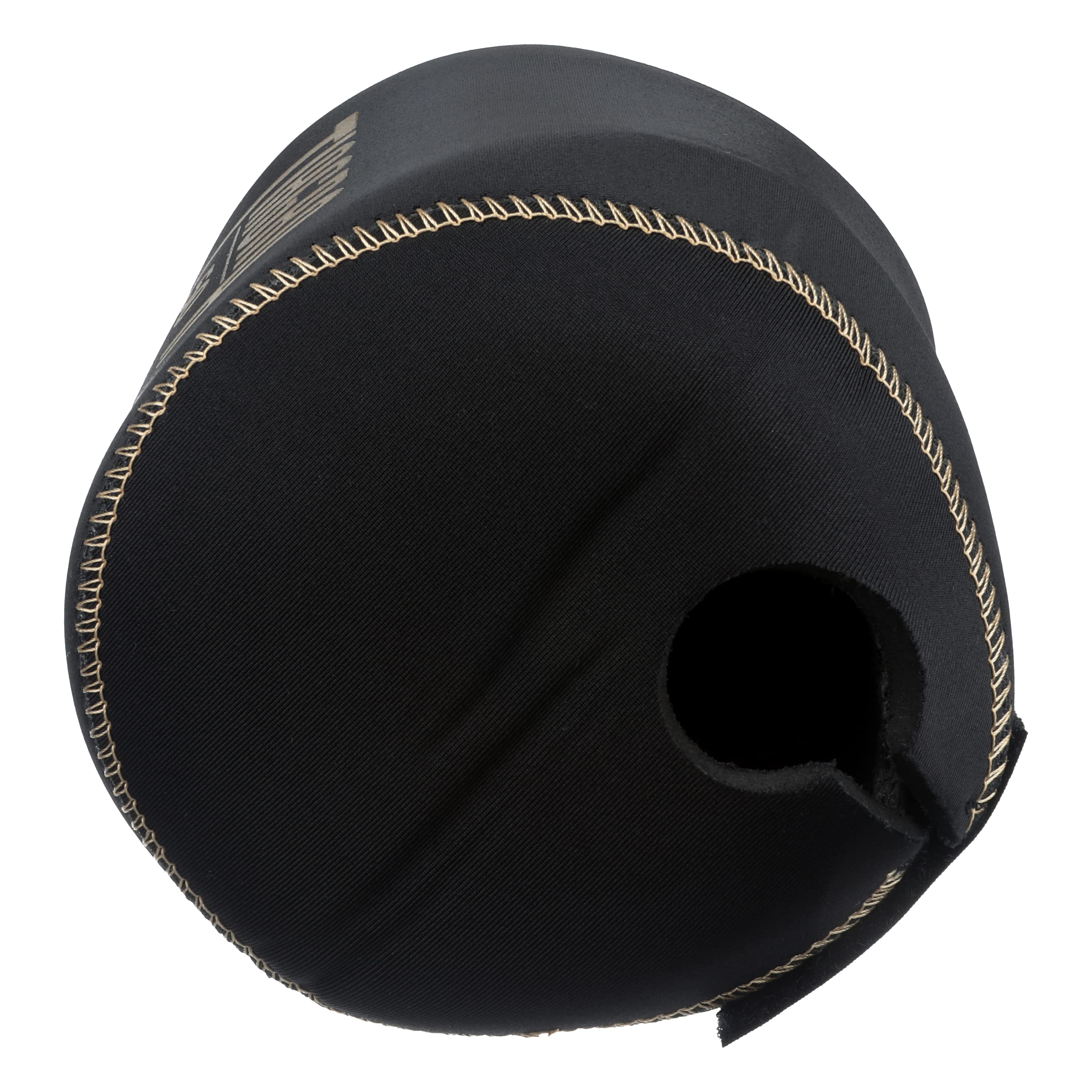 Shimano Tiagra reel cover fits specific reel sizes for tailored protection.