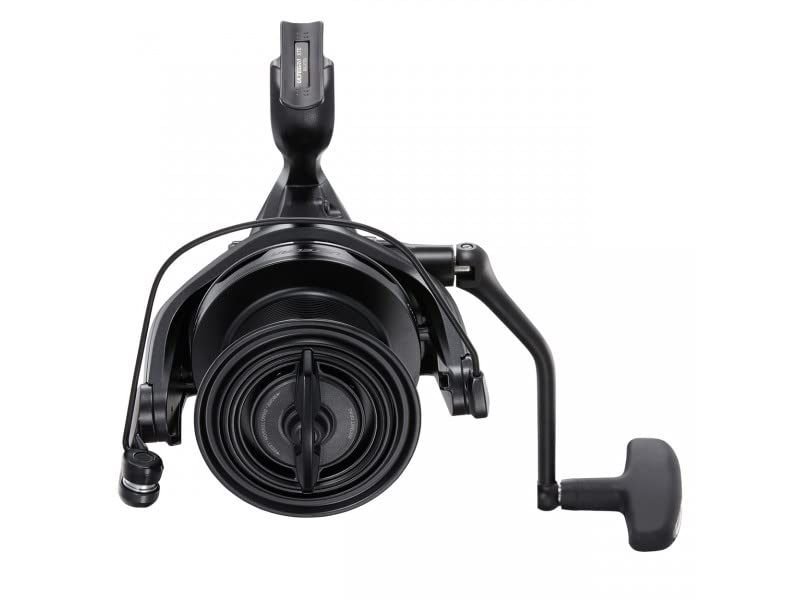 SHIMANO Ultegra 14000XTE reel side view highlights balanced construction for smooth operation.