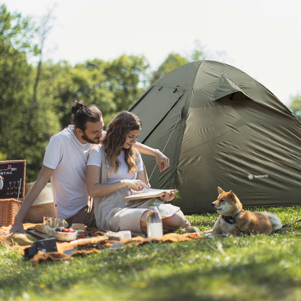 ShinHye ultralight tent double-layer inner and rainfly enhances seasonal versatility.