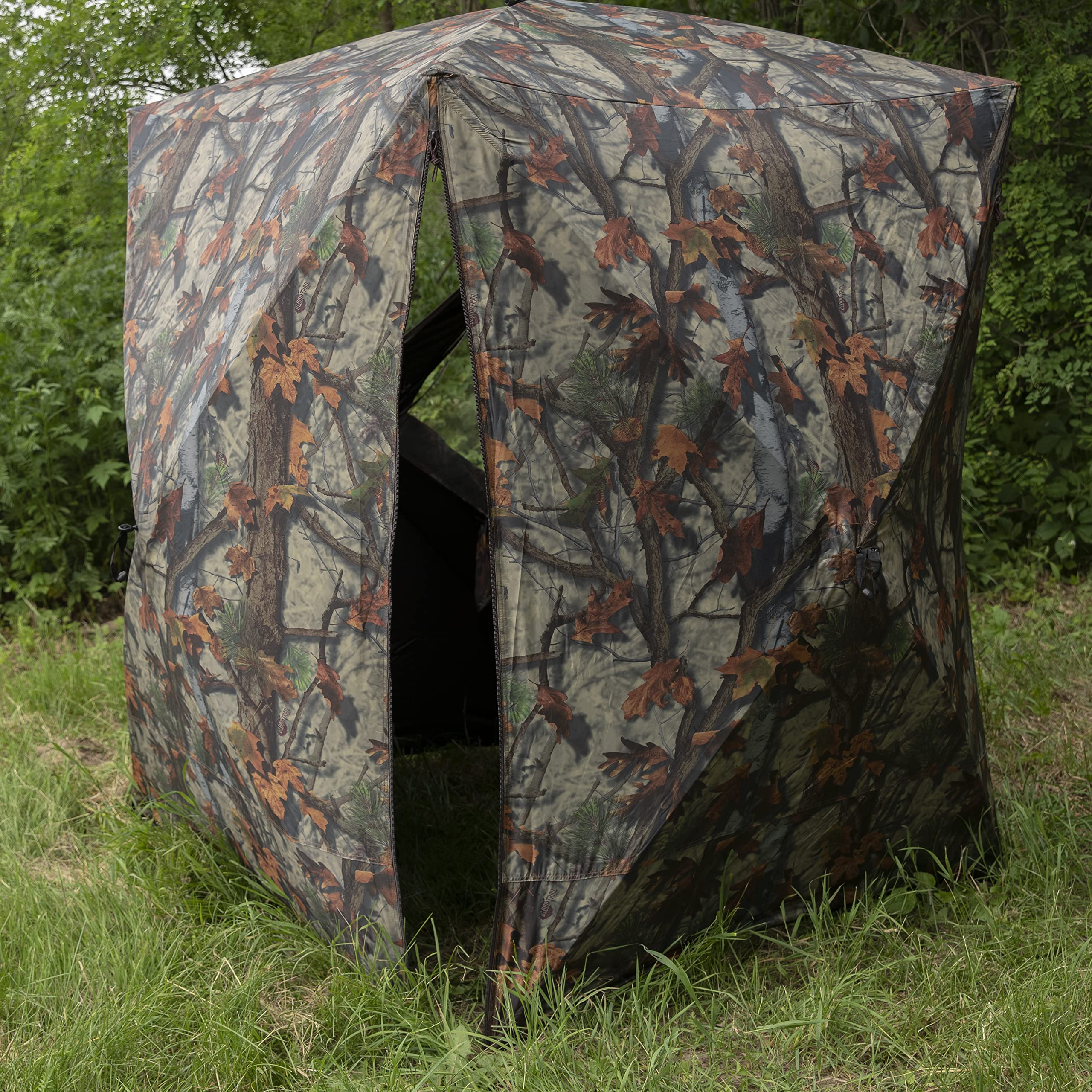 Bloodtrail Woodland Camo pattern on the Prowler 300 blind