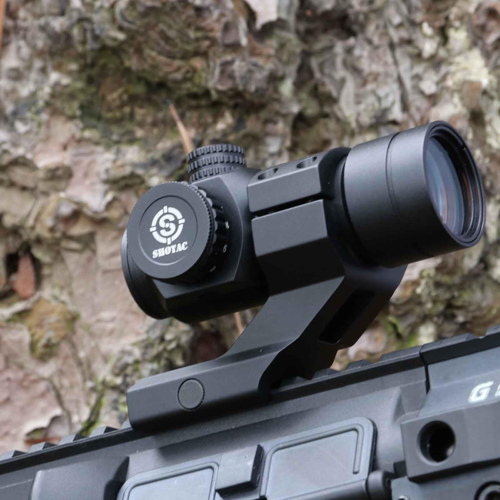 SHOTAC ST008 11 brightness settings tailor visibility for ambient lighting.