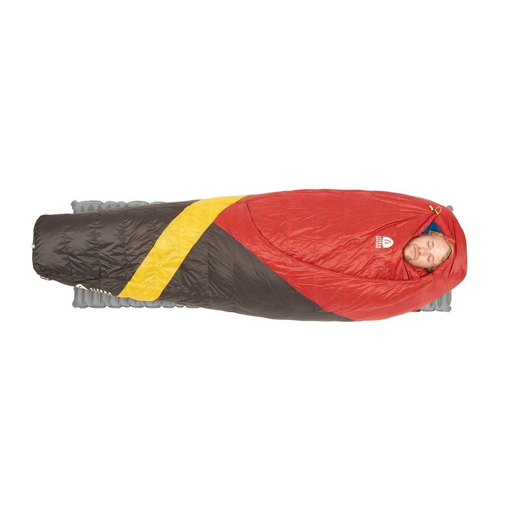 Sierra Designs Cloud 20-degree zipperless design reduces weight and snag risk.