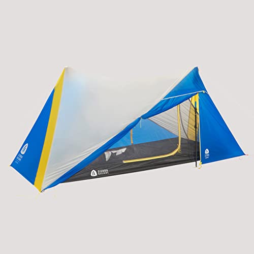 Sierra Designs High Route 1P interior pocket keeps small items organized.