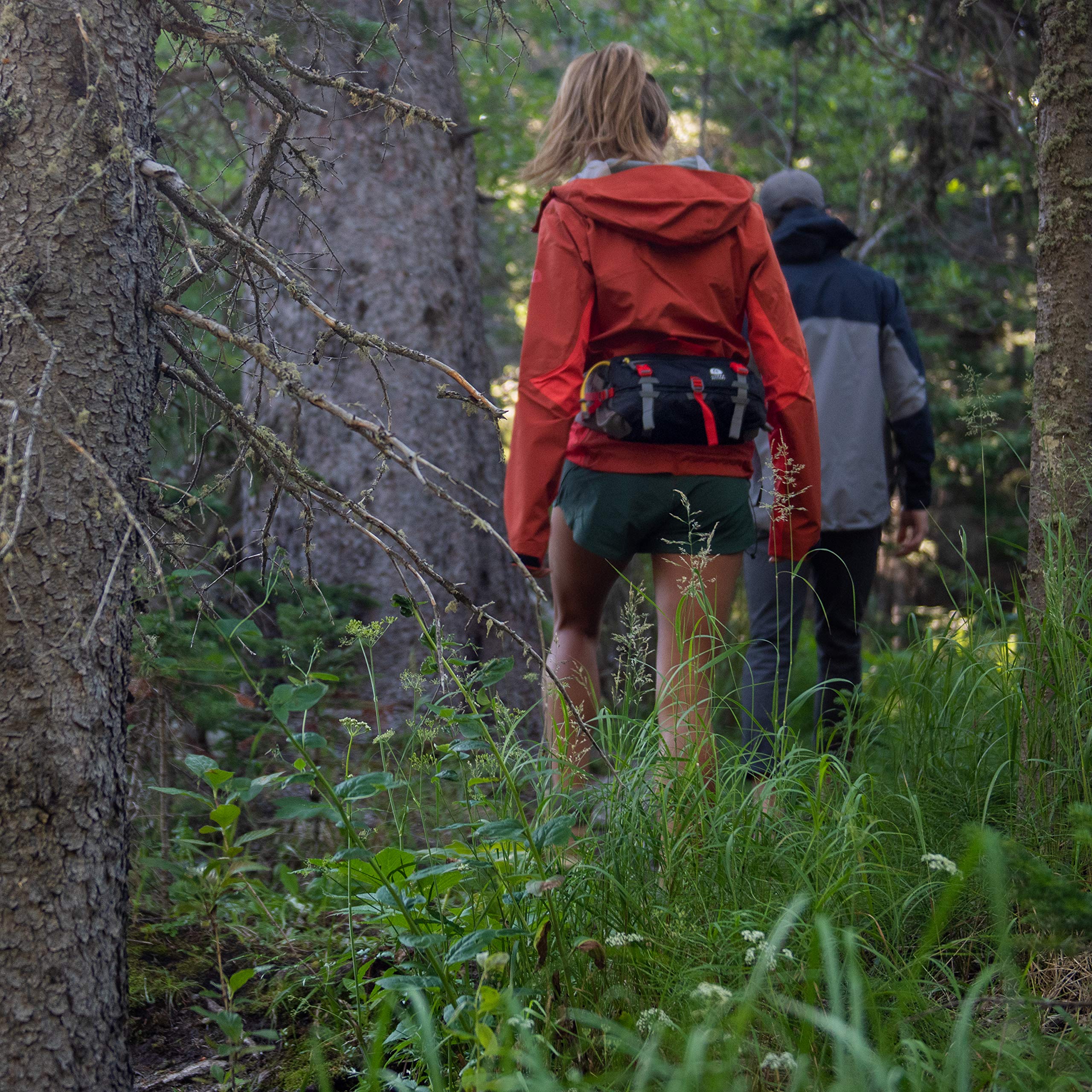 Sierra Designs Flex Lumbar Waist Pack capacity 3-6 liters for day trips.