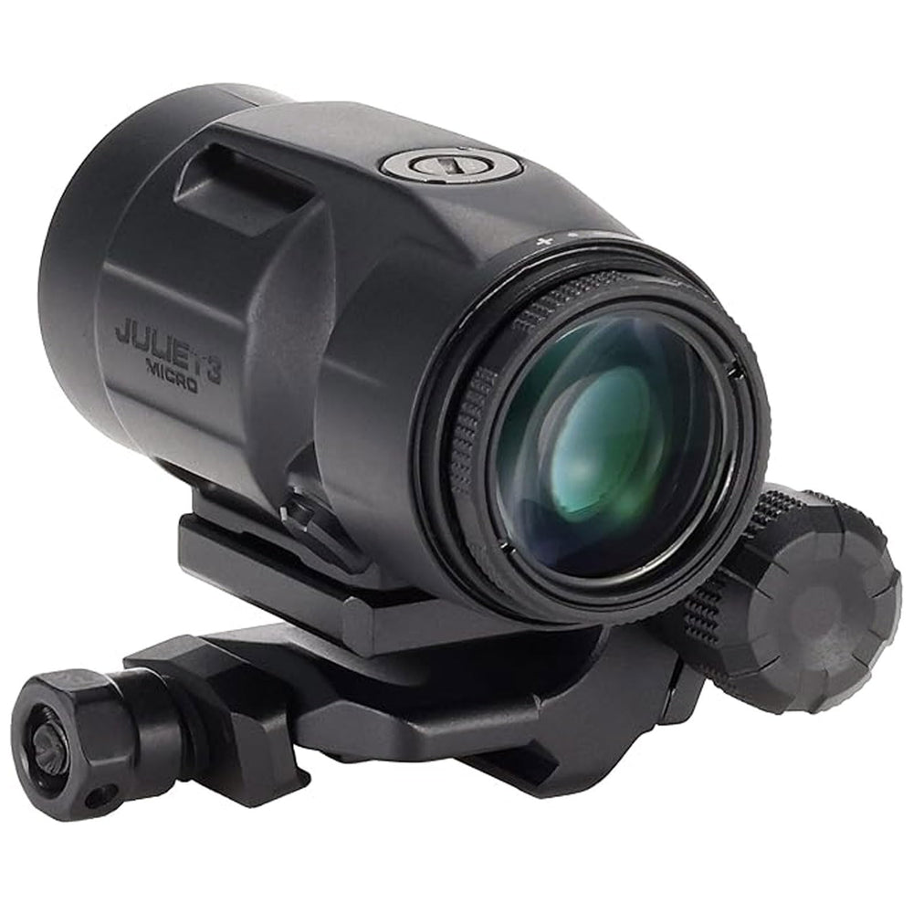 SIG SAUER Juliet3-Micro demonstrates waterproof and fogproof performance in adverse weather.