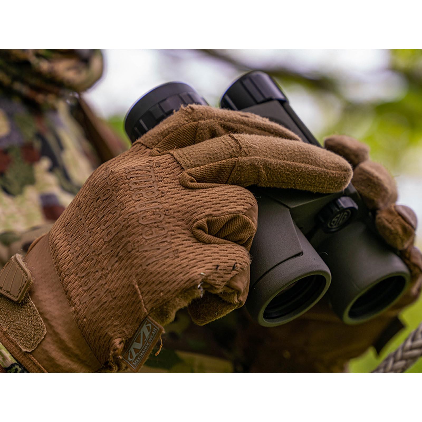 Sig Sauer KILO6K-HD Compact packaging with accessories demonstrates system versatility.