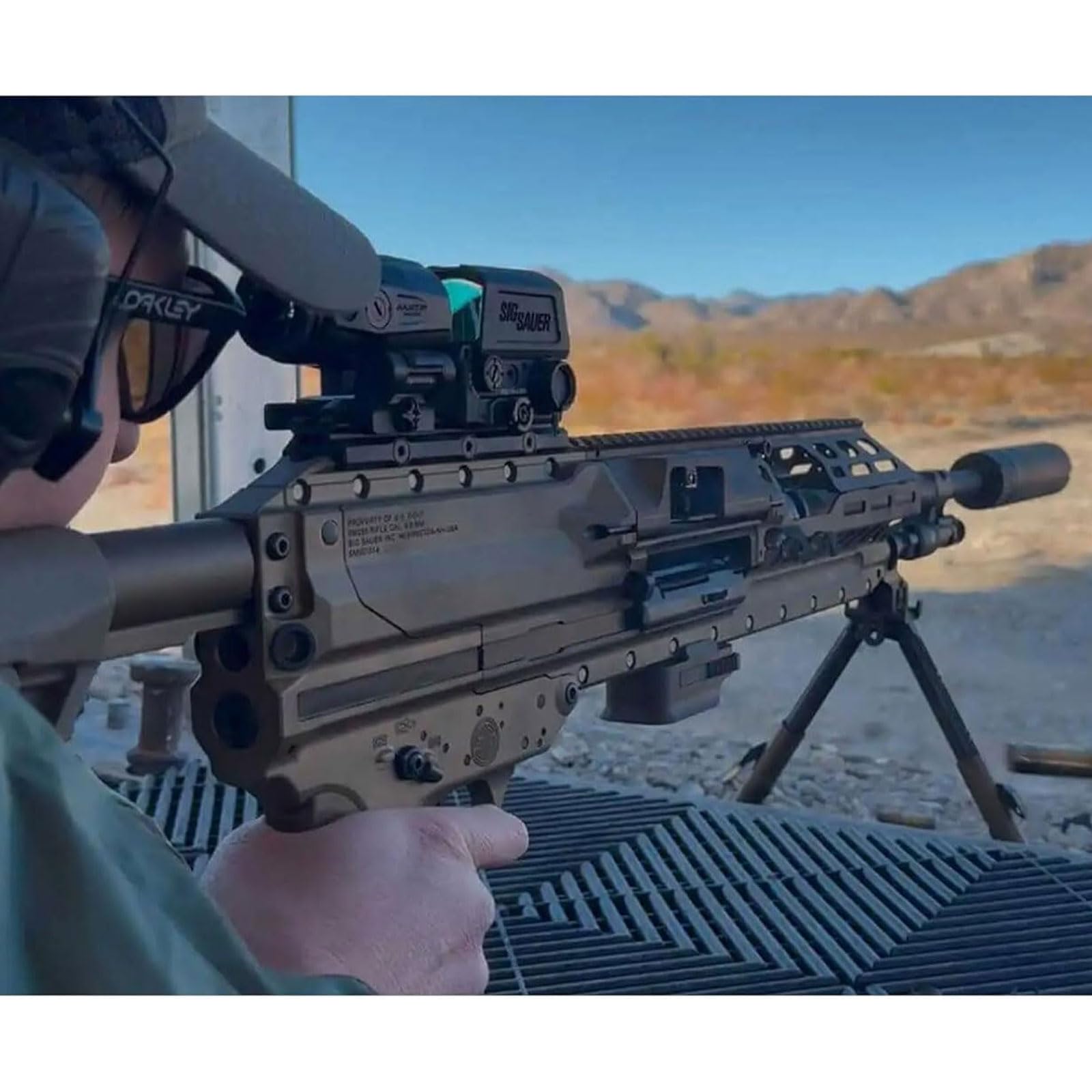 Sig Sauer SORJ8T101 complete kit includes mount, magnifier, caps, and tools.