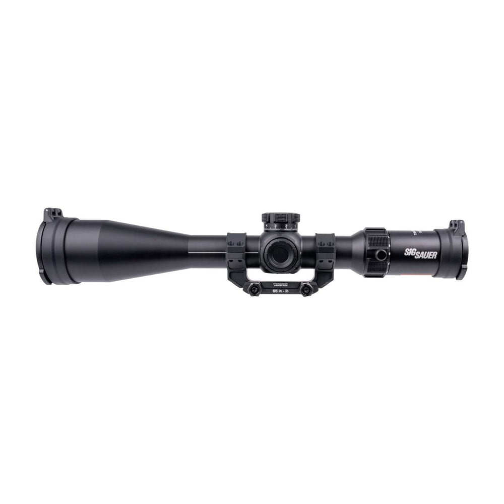 SIG SAUER Tango-MSR waterproof durability scene, ideal for foggy or wet-field conditions.