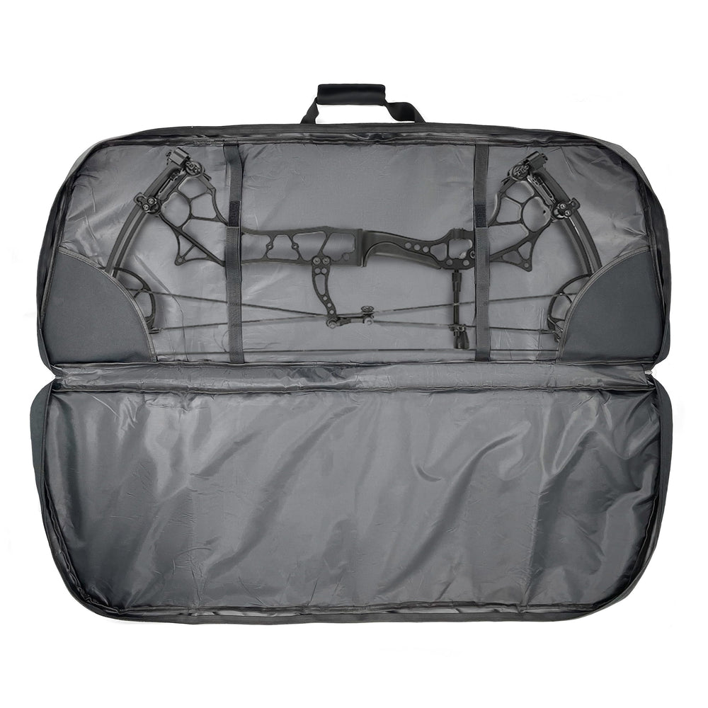 Silfrae bow case external arrow pocket for easy arrow storage.