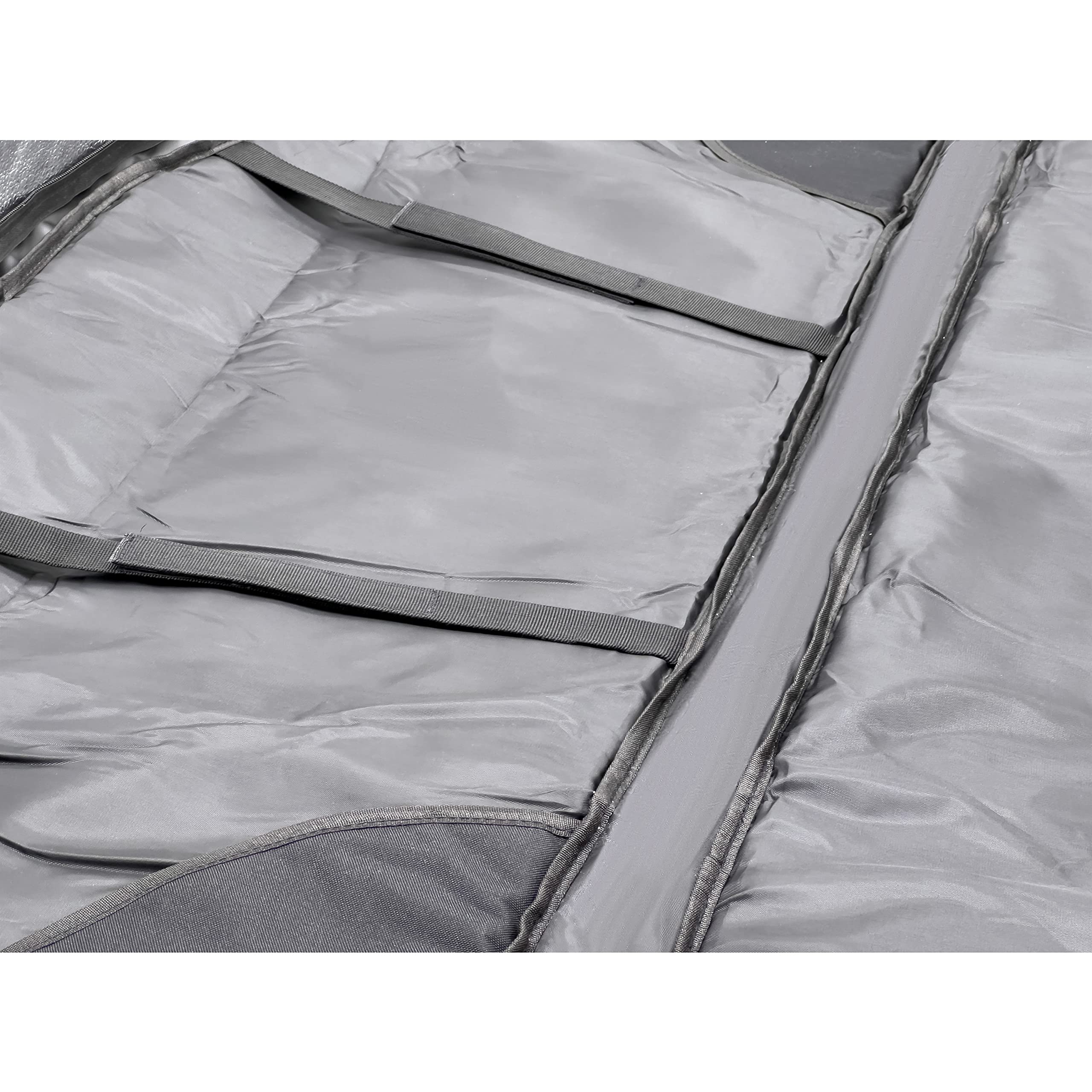 Silfrae external pocket facilitates easy-access small items and accessories.