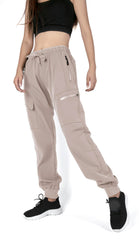 Singbring water-resistant fabric close-up demonstrates weather-ready protection in khaki