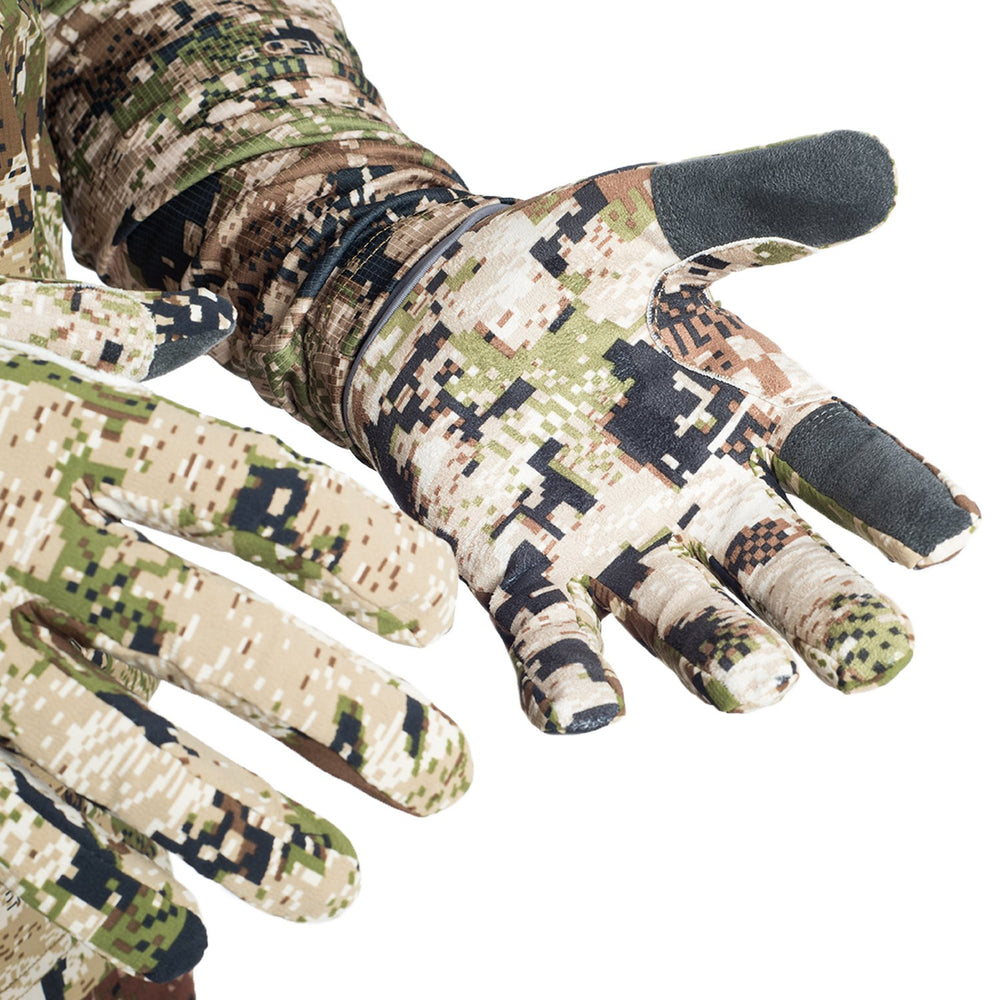 SITKA Ascent Glove conductive thumb and forefinger support touch-screen use.