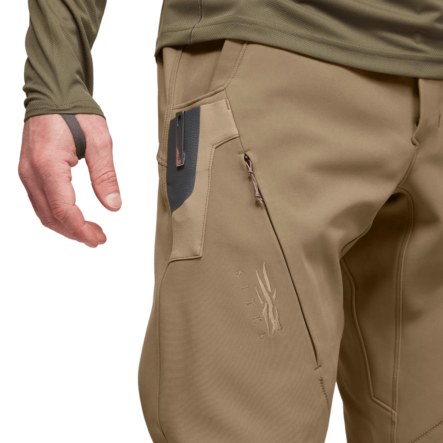 SITKA Dakota Pant field-habitat camouflage supports natural waterfowl concealment.