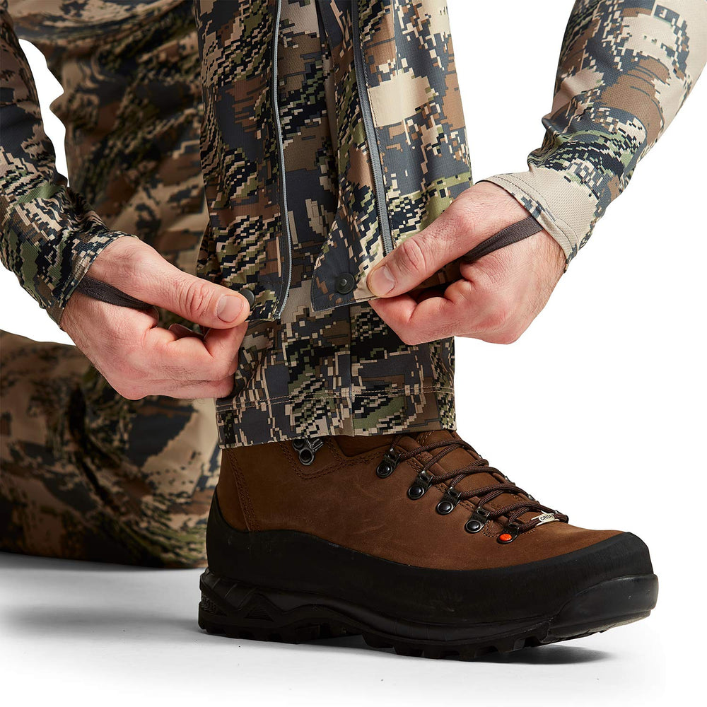 SITKA Dew Point pant adjustable nylon belt ensures secure fit