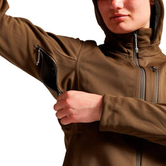 SITKA Jetstream Jacket Mud pocket close-up highlights secure chest pocket.