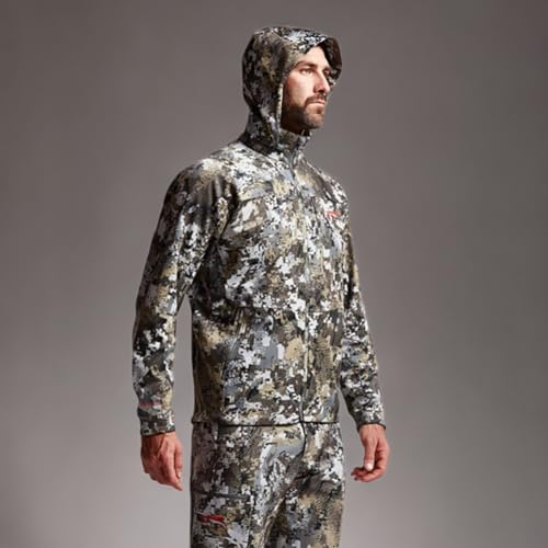 SITKA Jetstream articulated-fit design offers unrestricted mobility on rugged terrain.