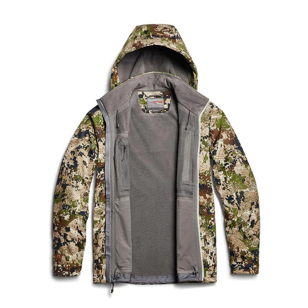 SITKA Jetstream Jacket hood cinchable for weather-ready protection