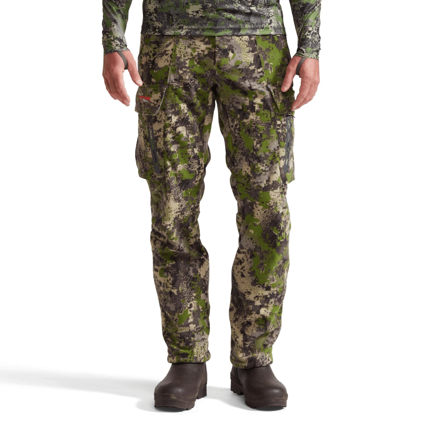 SITKA Stratus Pant ultra-quiet fabric detail highlights stealthy movement in the stand.
