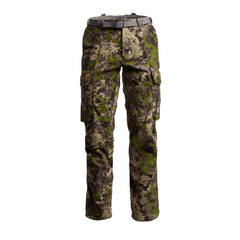 SITKA Stratus Pant windstopper membrane blocks cold winds for focused hunting.