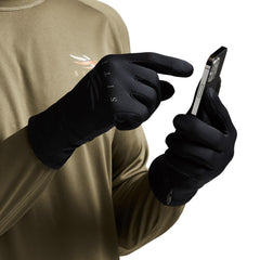 SITKA Traverse glove touchscreen-friendly fingertips enable quick GPS checks in the field