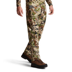SITKA Traverse pants knife overlay on hand pocket keeps tools handy.