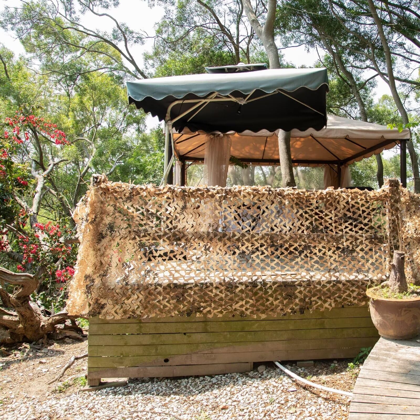 Sitong camo netting black for stealthy ground setups.