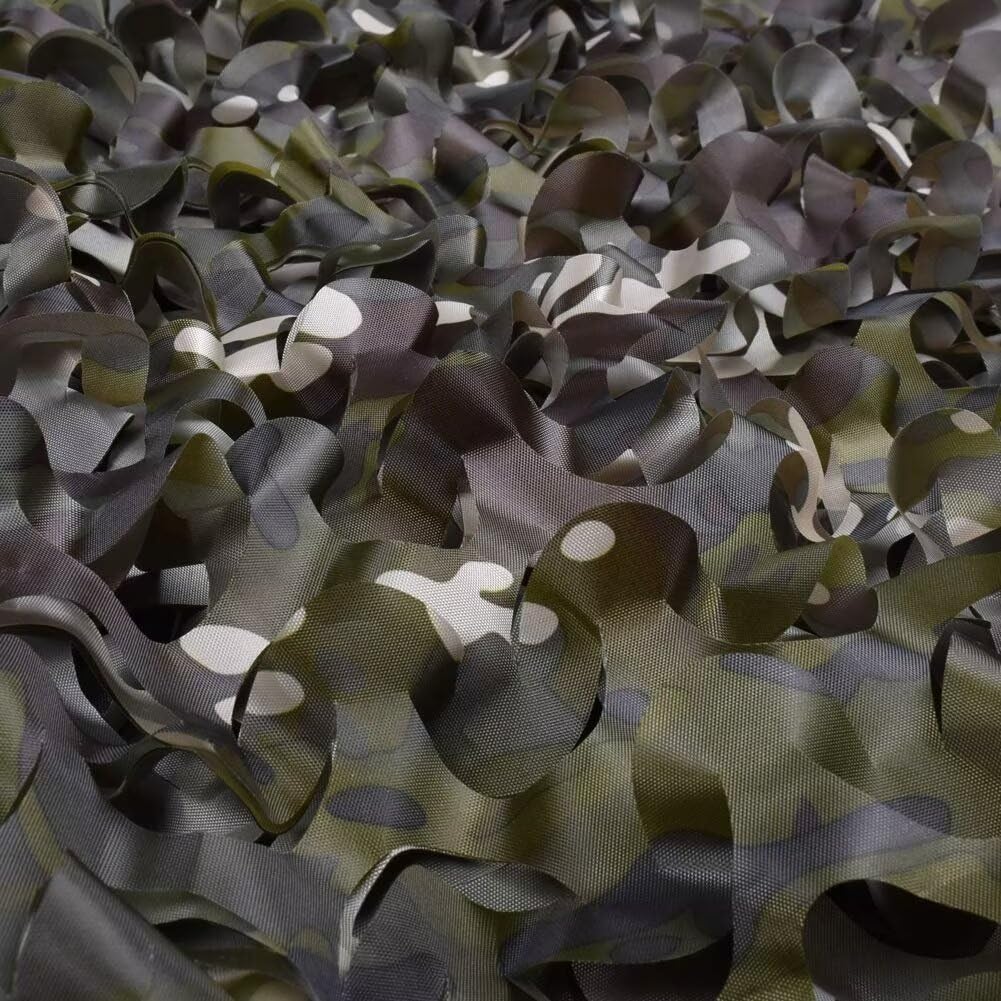 Sitong woodland camo netting roll blends with forest backgrounds for hunting.
