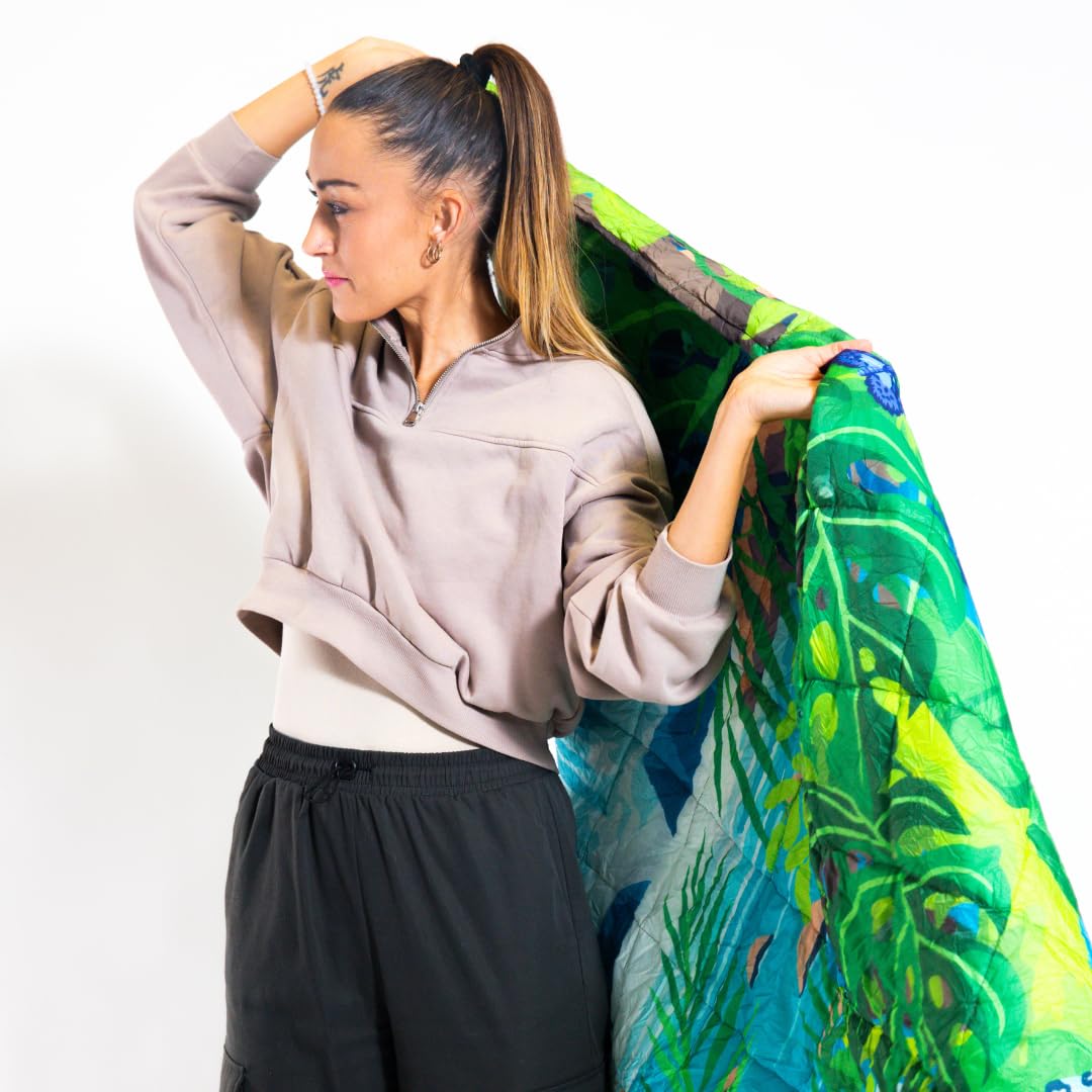 Sitpack Tropic Breeze blanket washing and quick-drying keeps gear fresh.