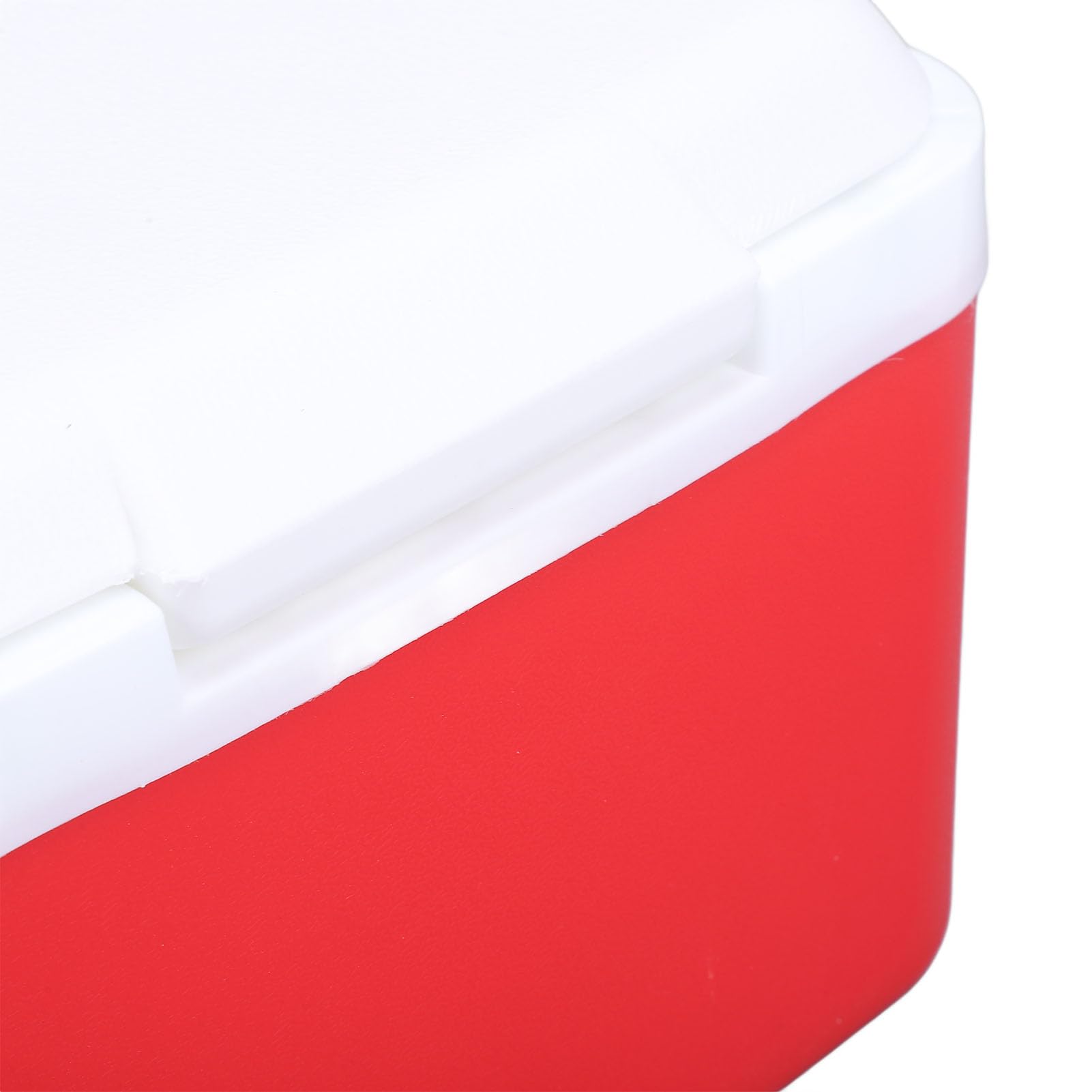 SIXRUN 5L cooler is perfect for camping, picnics, and fishing.