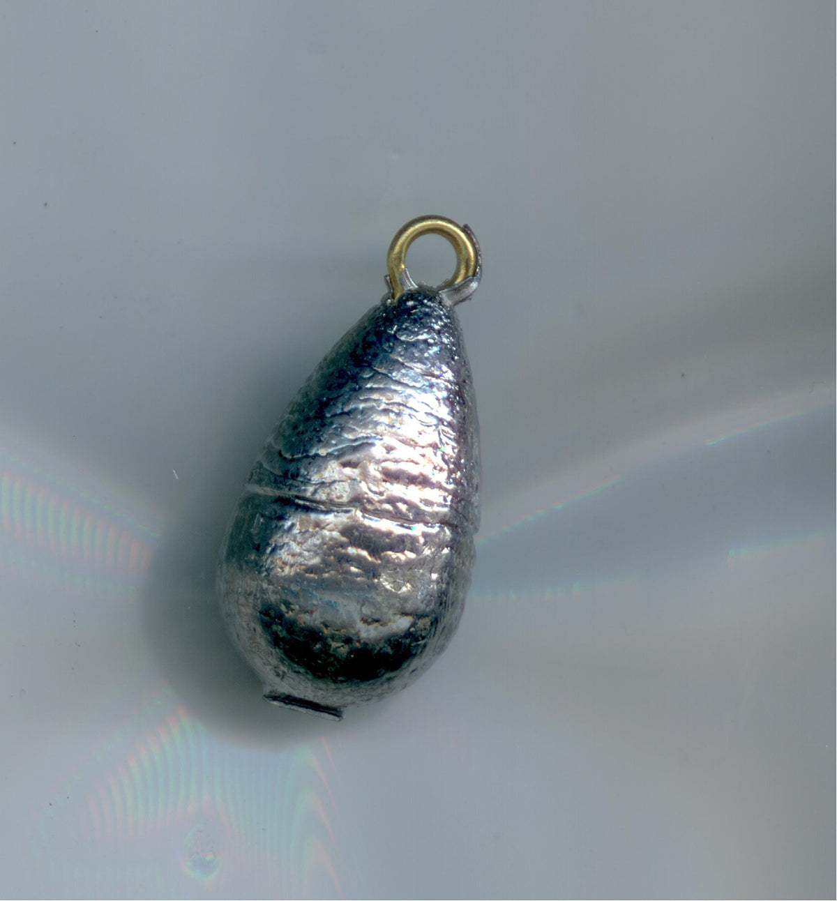 S & J's TACKLE BOX bell sinker with brass eyelet enables easy rigging and deeper bait placement.