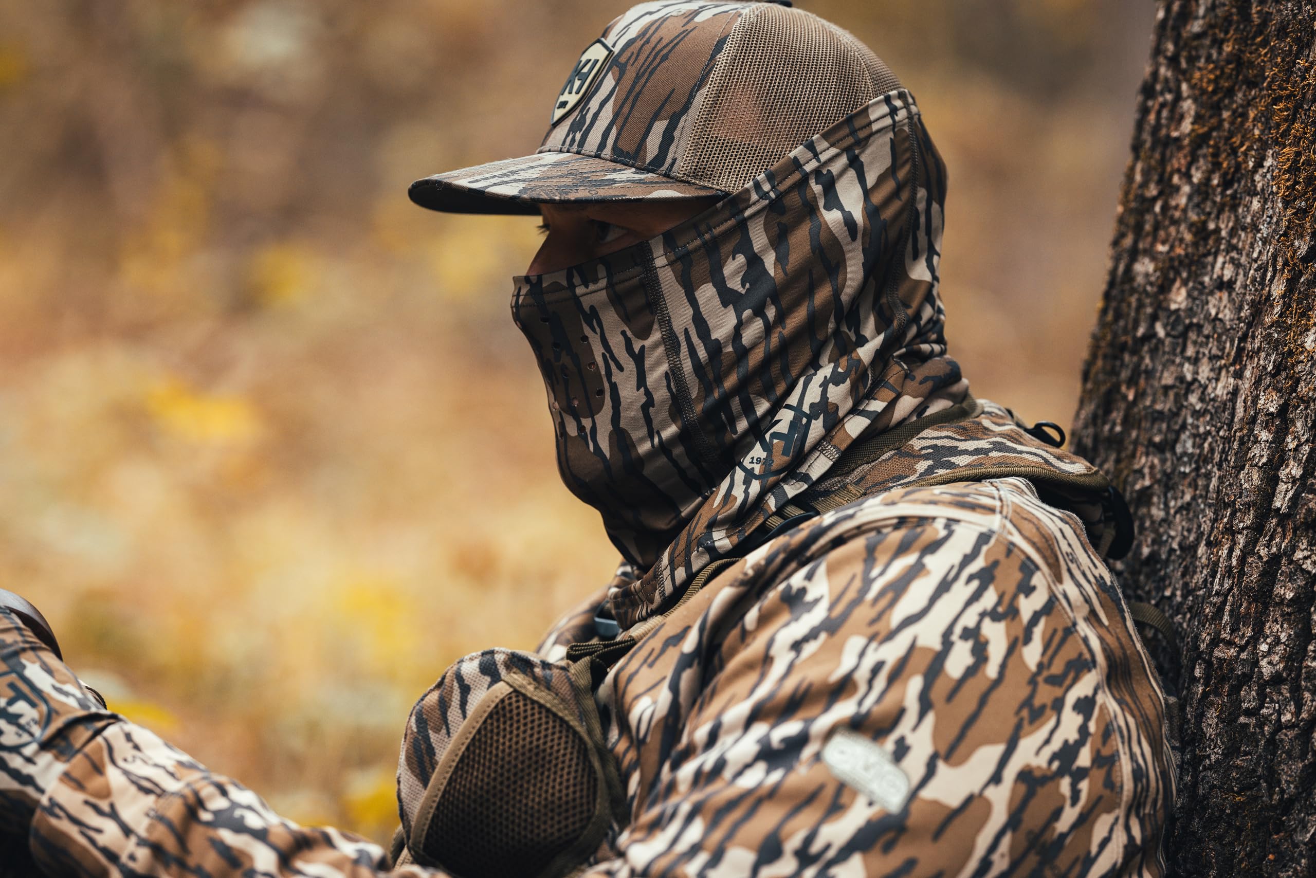 Mask covers nose, mouth and neck with easy slip design for calls
