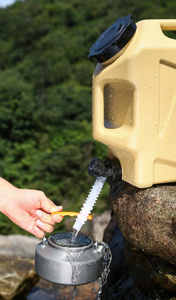 SLOYUNLU included nylon cleaning brush aids interior cleaning.