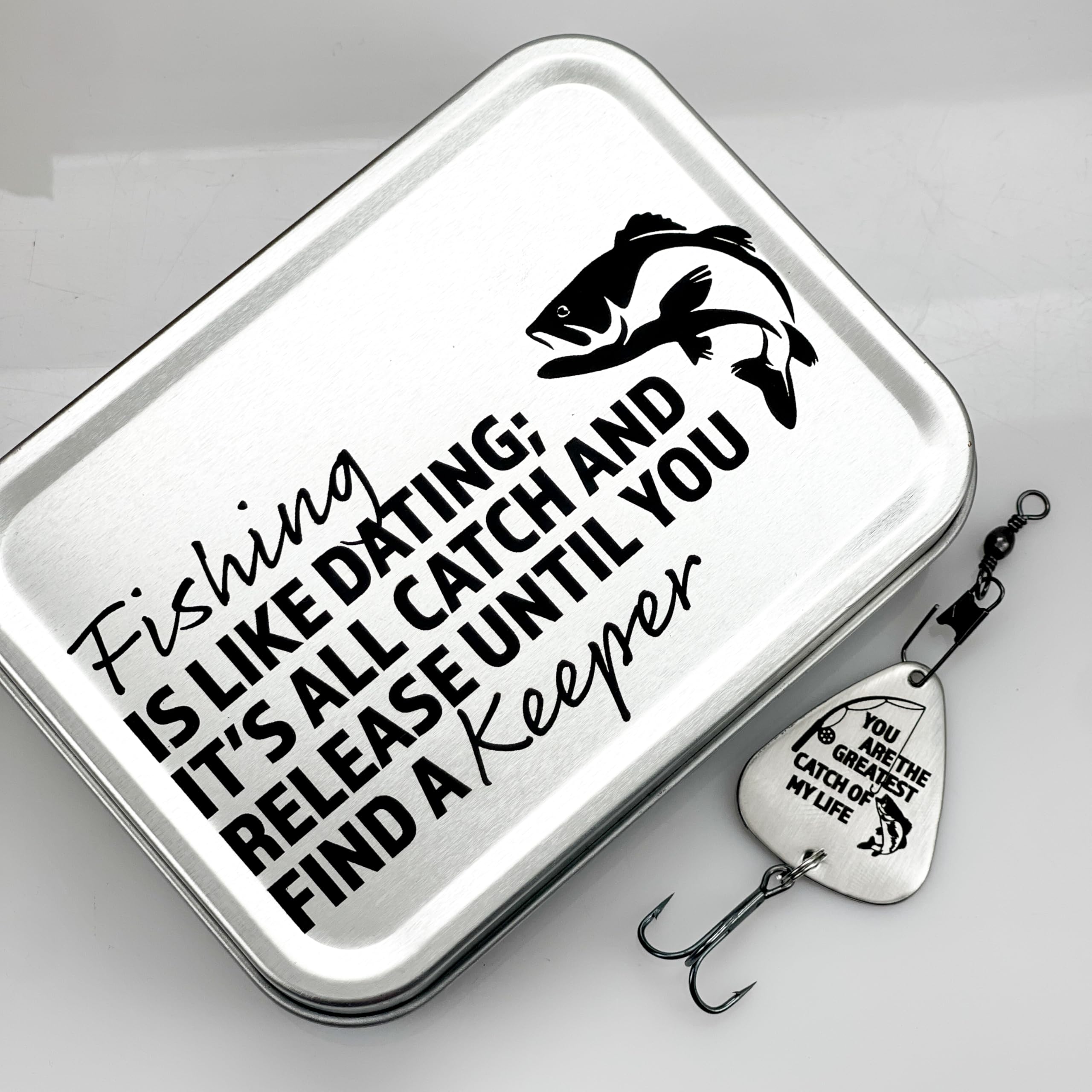 SM Design unboxing lure tin reveals a thoughtful keepsake moment