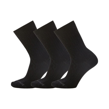 Smartwool Everyday Zero Cushion Merino Wool Cable Crew Socks on-foot demonstrate breathable, low-bulk comfort